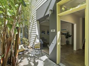 1253 Pine St, Oakland CA 94607