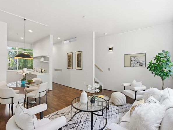 1253 Pine St, Oakland CA 94607