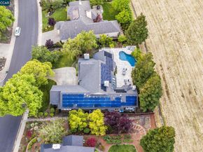 4075 Arbolado Drive, Walnut Creek CA 94598