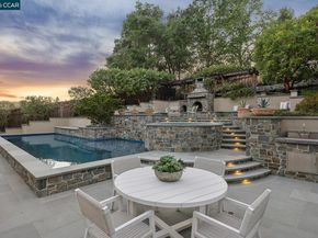 1089 Rahara Dr, Lafayette CA 94549