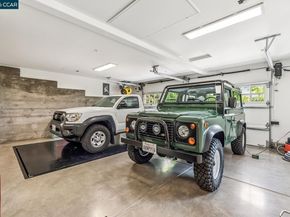 1089 Rahara Dr, Lafayette CA 94549