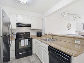 39078 Guardino Dr 208, Fremont CA 94538