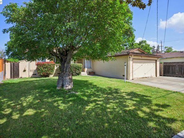 36113 La Salle Dr, Newark CA 94560