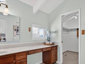21723 Shadyspring Rd, Castro Valley CA 94546