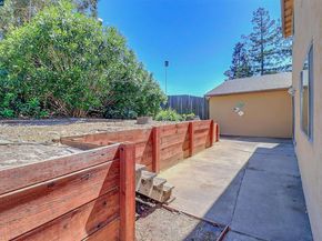 126 Woodview Ct, Martinez CA 94553