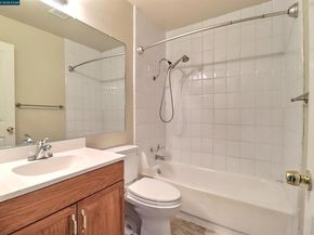 126 Woodview Ct, Martinez CA 94553