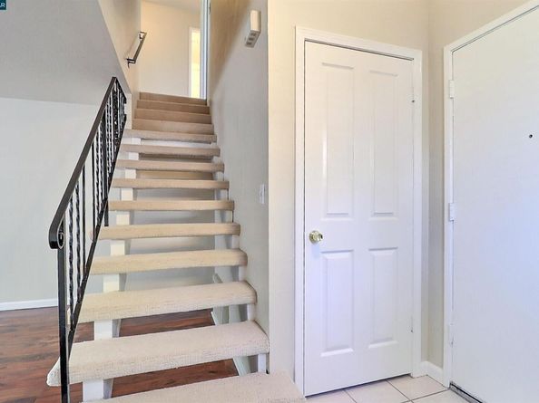 126 Woodview Ct, Martinez CA 94553