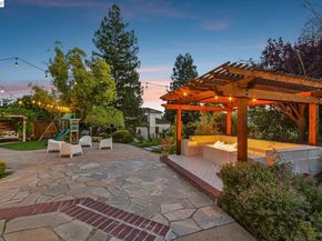 1095 Canyon Hills Rd, San Ramon CA 94582