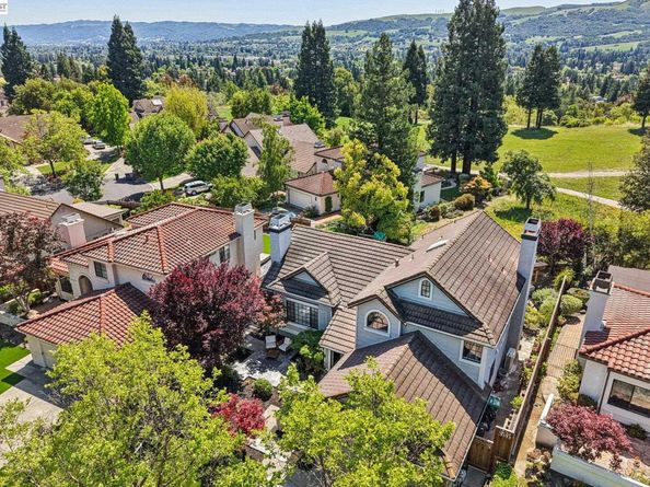 1095 Canyon Hills Rd, San Ramon CA 94582