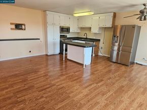 3090 Los Prados 24, San Mateo CA 94403