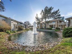 194 Lakeshore Ct, Richmond CA 94804