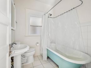 4277 Howe St, Oakland CA 94611