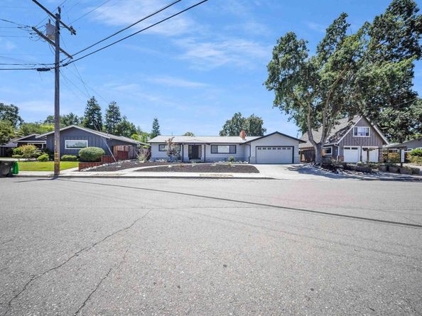 781 E Angela St, Pleasanton CA 94566
