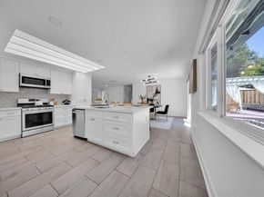 781 E Angela St, Pleasanton CA 94566