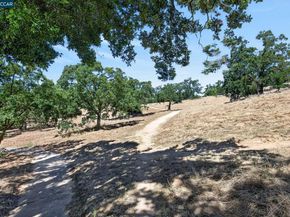 666 Odin Dr, Pleasant Hill CA 94523