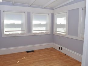 2860 Jackson St, Alameda CA 94501