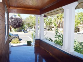 2860 Jackson St, Alameda CA 94501