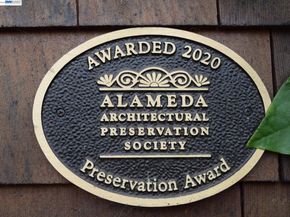 2860 Jackson St, Alameda CA 94501