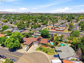 241 Garnet Drive, Livermore CA 94550