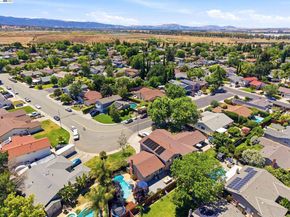 241 Garnet Drive, Livermore CA 94550