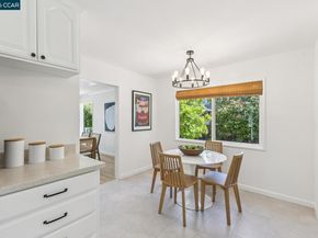 4 Crest Rd, Lafayette CA 94549