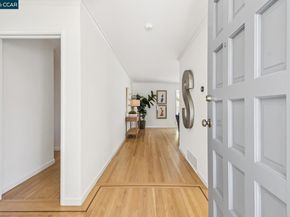 4 Crest Rd, Lafayette CA 94549
