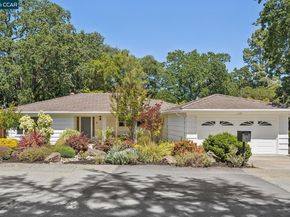 4 Crest Rd, Lafayette CA 94549
