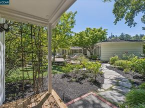 4 Crest Rd, Lafayette CA 94549