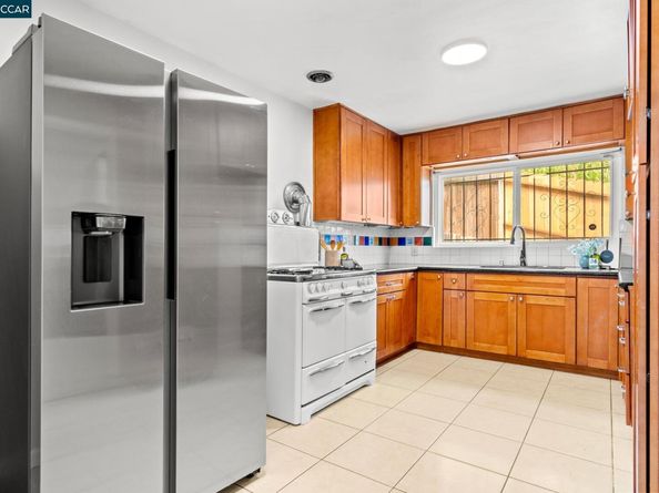 1232 E 20Th St, Oakland CA 94606