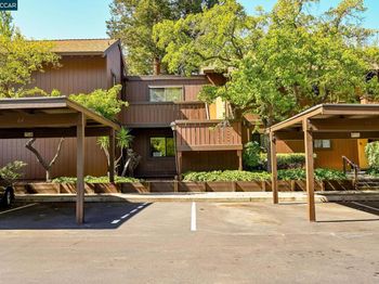 8112 Camelback Pl