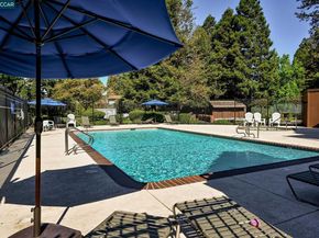 8112 Camelback Pl, Pleasant Hill CA 94523