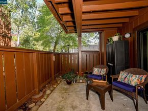 8112 Camelback Pl, Pleasant Hill CA 94523