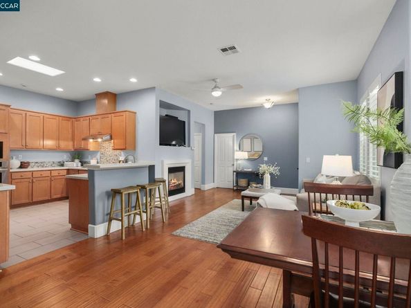 401 Seville Ln, Walnut Creek CA 94598