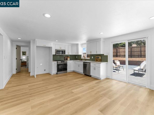 339 Montalvin Dr, San Pablo CA 94806