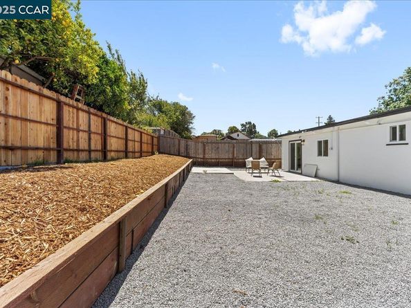 339 Montalvin Dr, San Pablo CA 94806