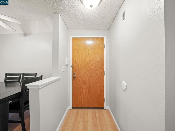 25930 Kay Ave 201, Hayward CA 94545
