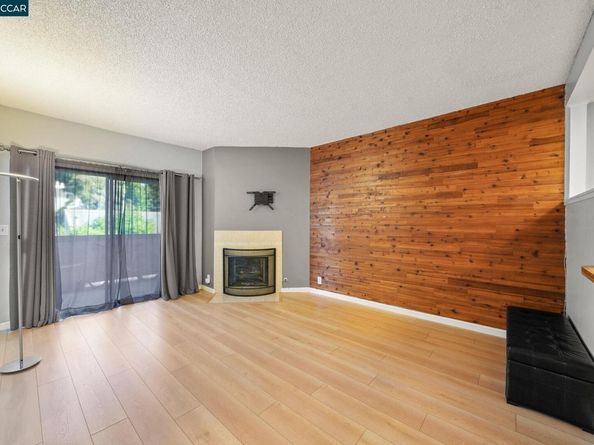 25930 Kay Ave 201, Hayward CA 94545
