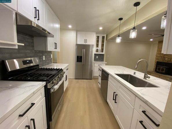 3063 Simas Ave, Pinole CA 94564