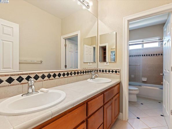 2597 Ancona Cir, Livermore CA 94550