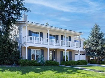 2597 Ancona Cir