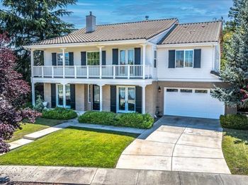 2597 Ancona Cir