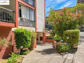 250 Whitmore St 205, Oakland CA 94611