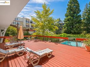 250 Whitmore St 205, Oakland CA 94611