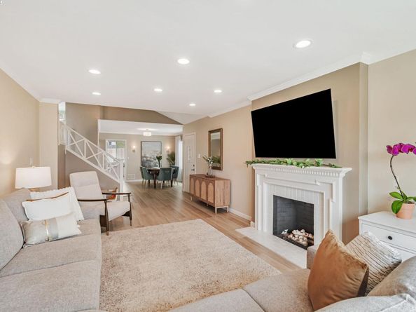 59 Weston, Daly City CA 94015