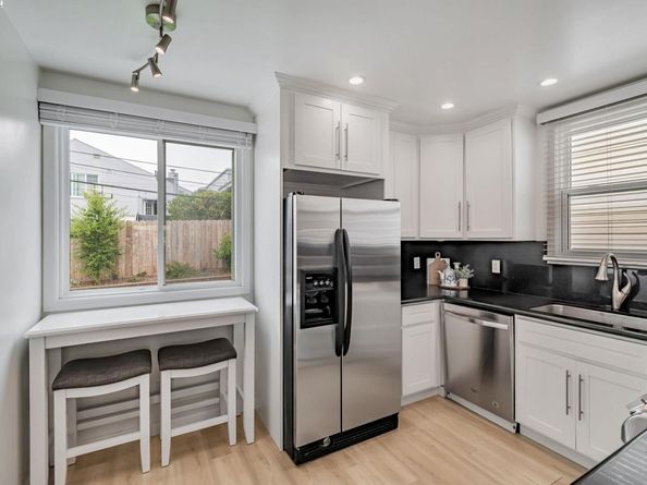 59 Weston, Daly City CA 94015