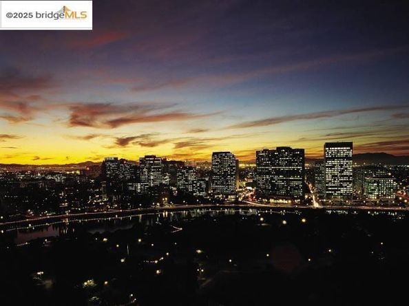 565 Bellevue Ave. 1502, Oakland CA 94610