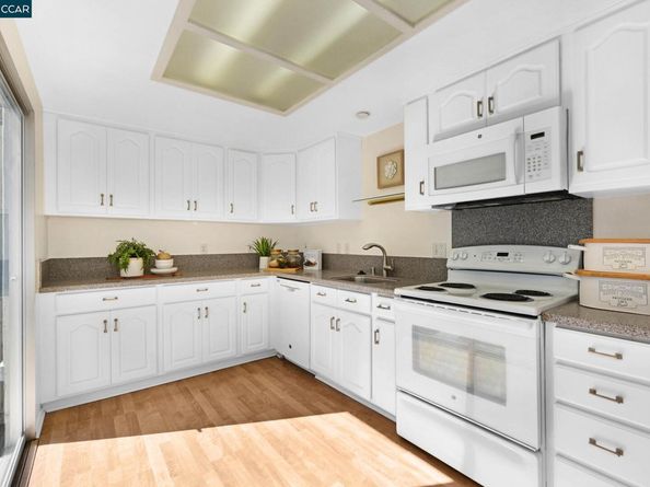 1300 Rockledge 2, Walnut Creek CA 94595