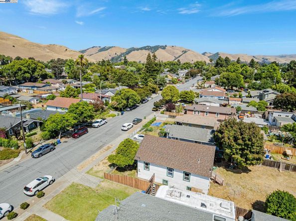 37373 3rd St, Fremont CA 94536