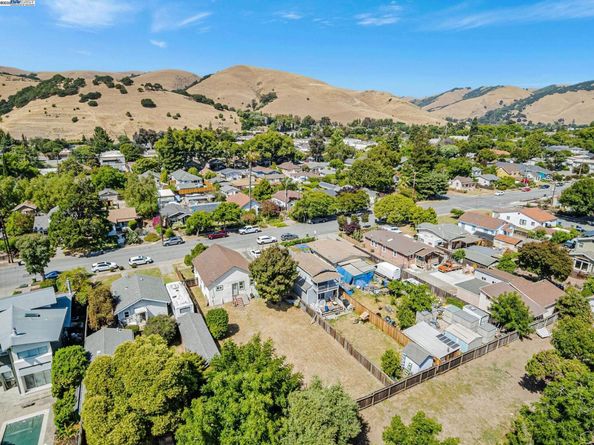 37373 3rd St, Fremont CA 94536