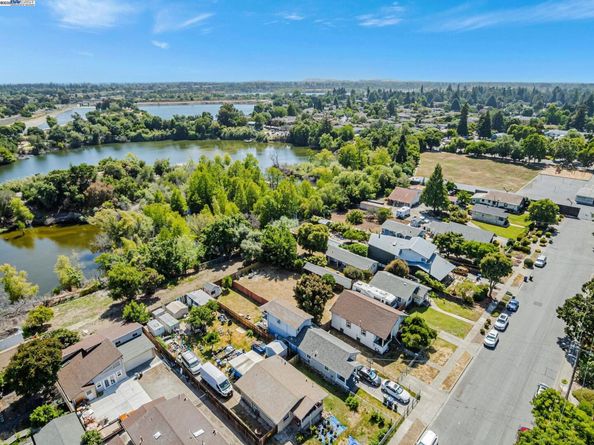 37373 3rd St, Fremont CA 94536